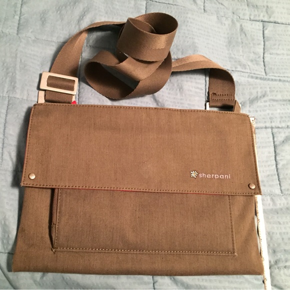 Sherpani Crossbody Olive with Orange Accents Multi Pockets Cloth - Picture 10 of 15